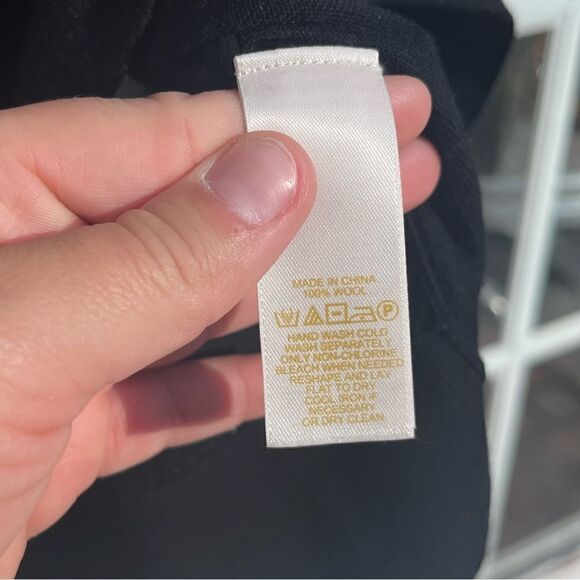 Kate Spade All That Glitters Sequin Davey Sweater NWT - Picture 5 of 10